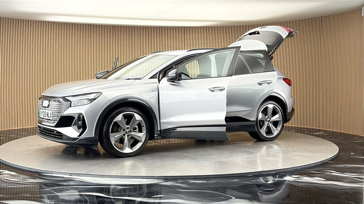 More views of Audi Q4 e-tron