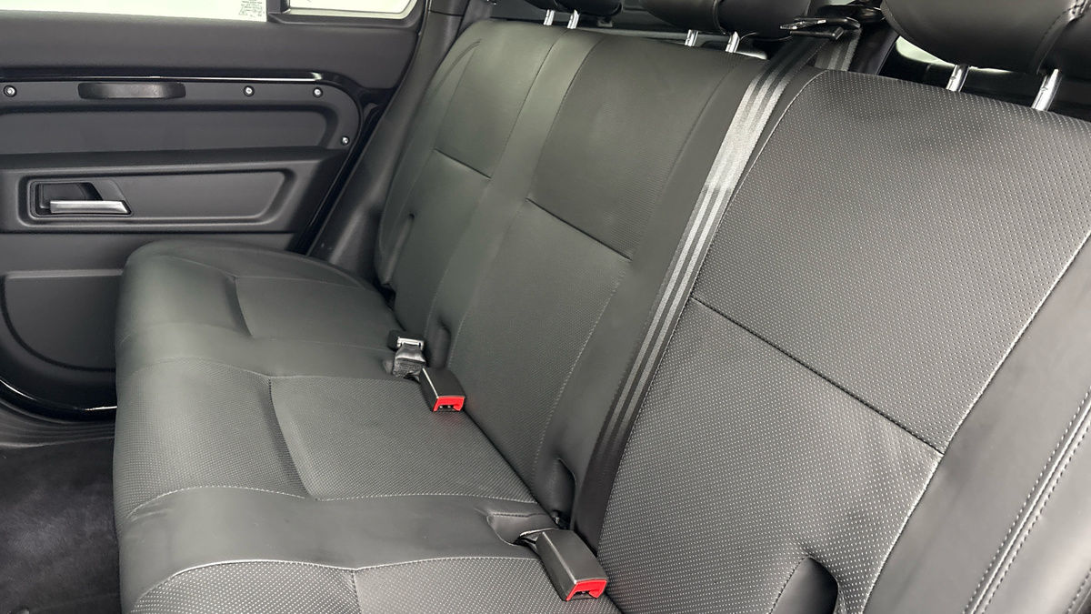 Land Rover Defender 110 Urban Image 8
