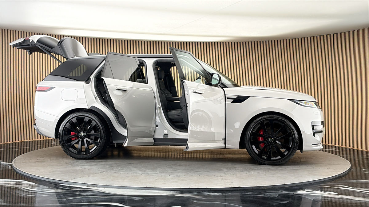 More views of Land Rover Range Rover Sport