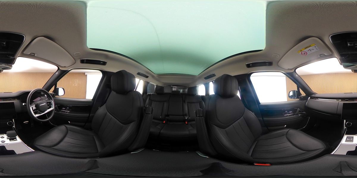 More views of Land Rover Range Rover