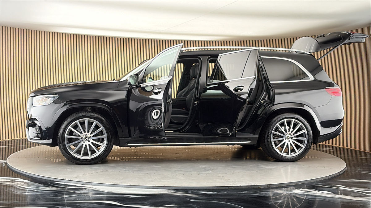 More views of Mercedes-Benz GLS