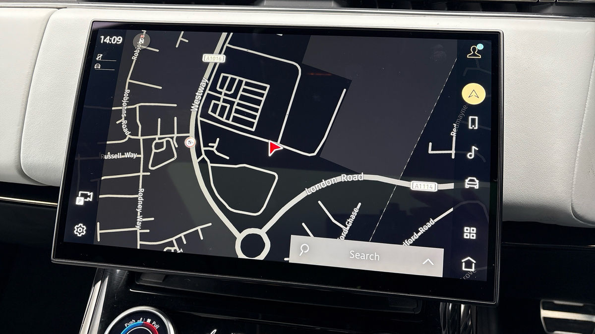 Land Rover Range Rover Sport Image 17