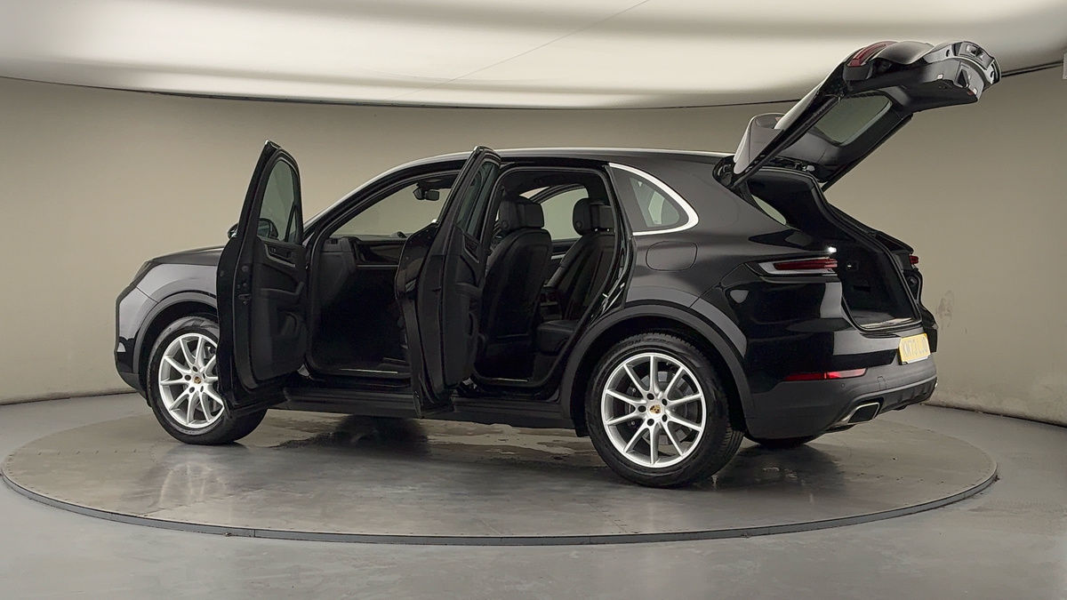 More views of Porsche Cayenne