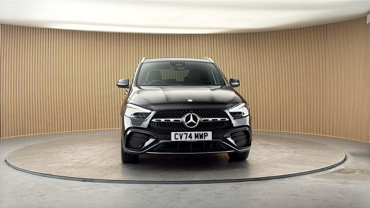 More views of Mercedes-Benz GLA