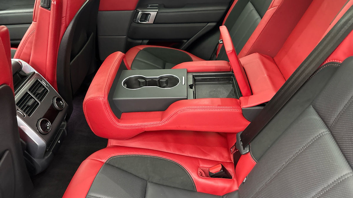 Land Rover Range Rover Sport Image 9