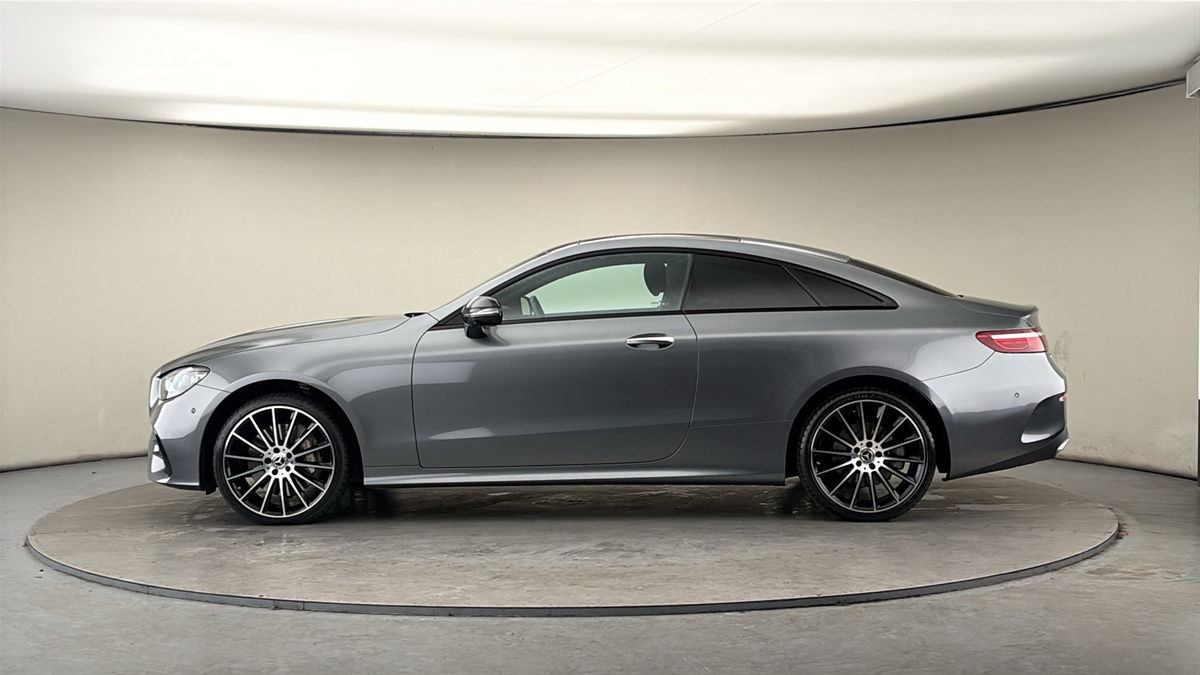 Mercedes-Benz E Class Image 15