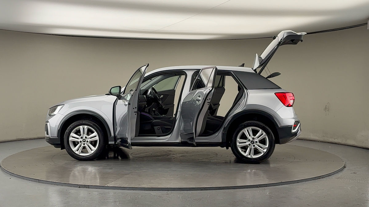 More views of Audi Q2