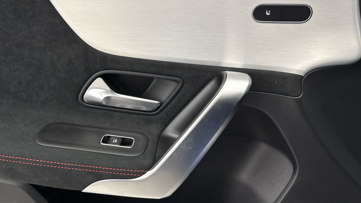 Mercedes-Benz A Class Image 19