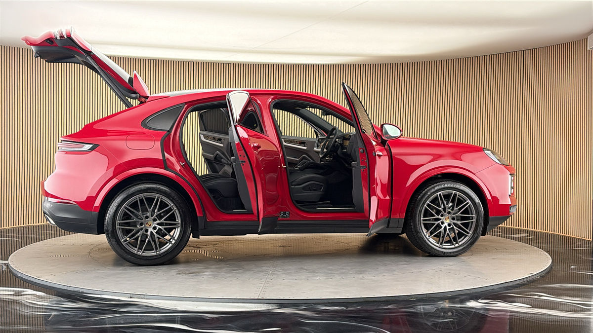 More views of Porsche Cayenne