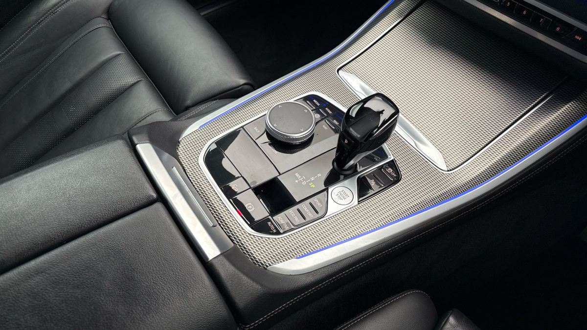 BMW X5 Image 18