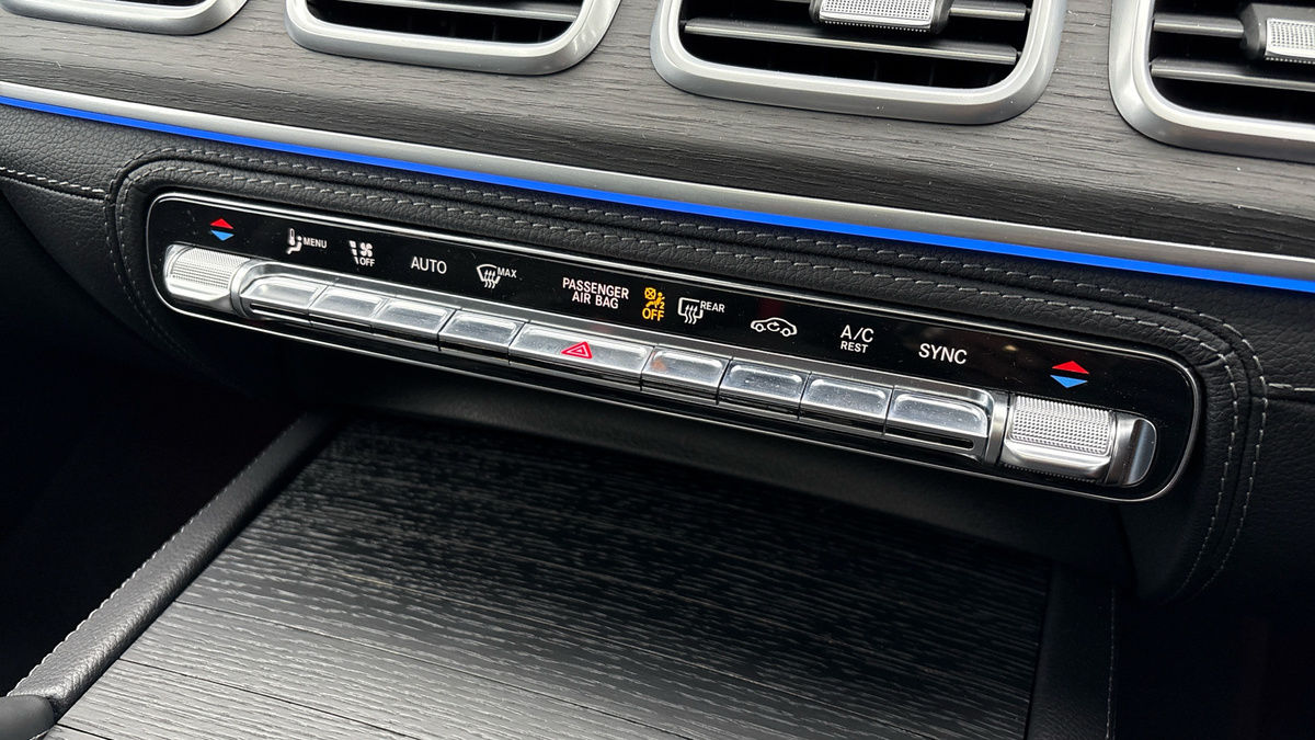 Mercedes-Benz GLE Image 25
