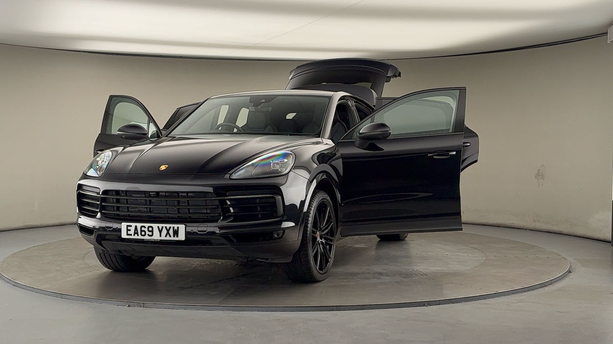 More views of Porsche Cayenne