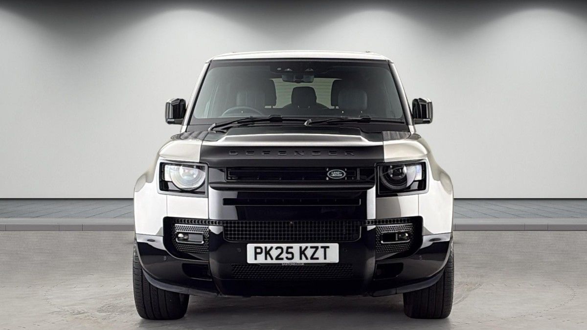 Land Rover Defender 90 Image 3