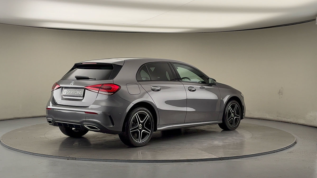 Mercedes-Benz A Class Image 21