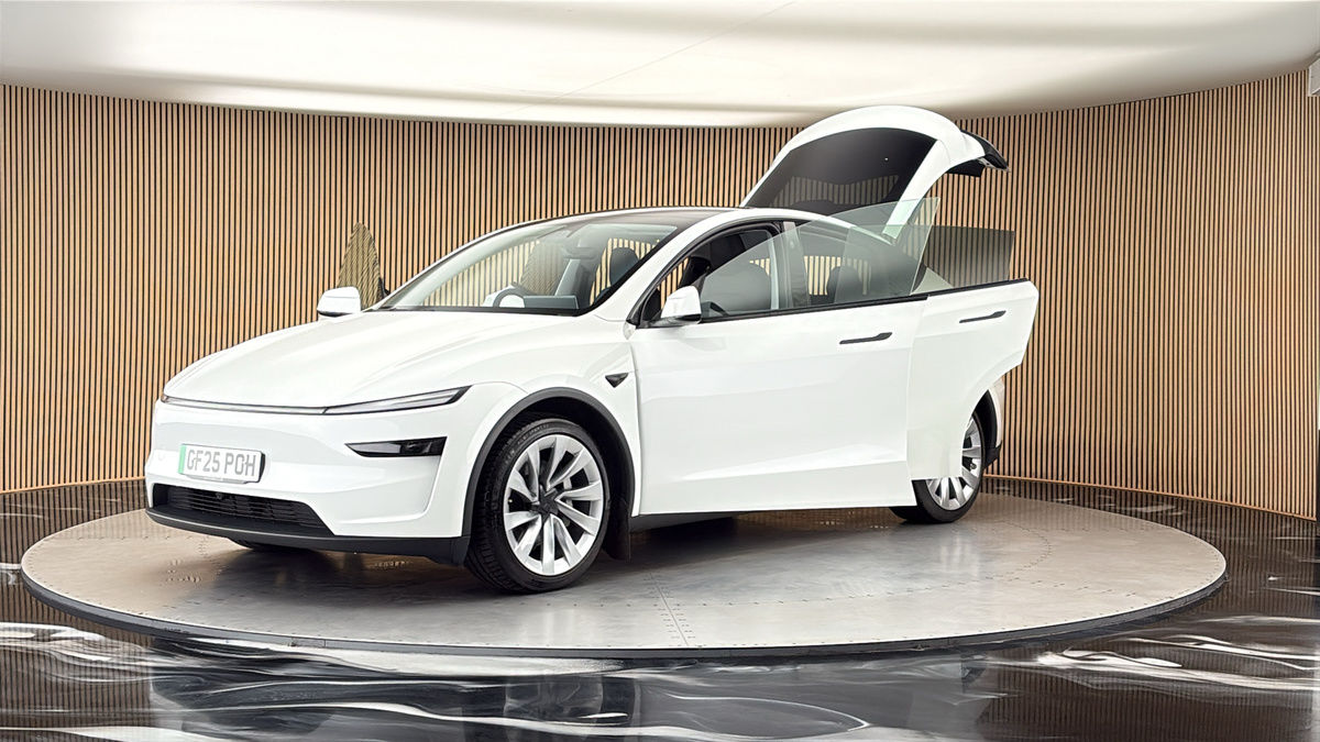 Tesla Model Y Image 22