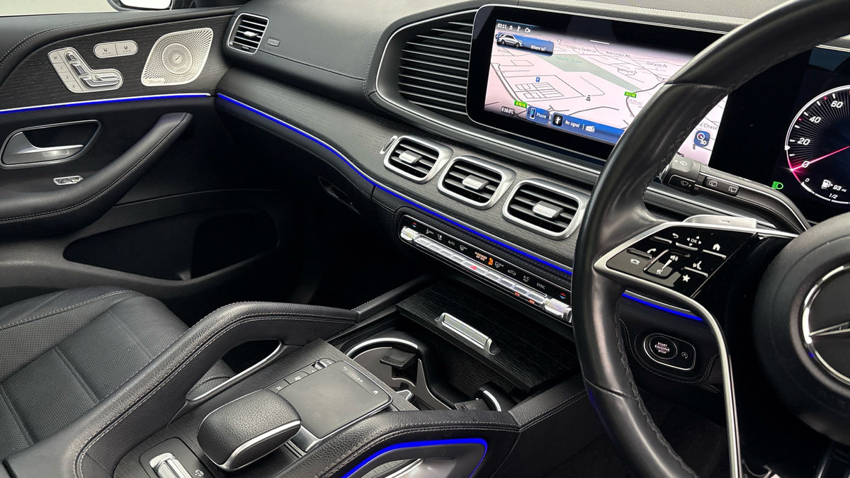 Mercedes-Benz GLE Image 18