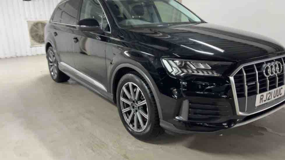 More views of Audi Q7