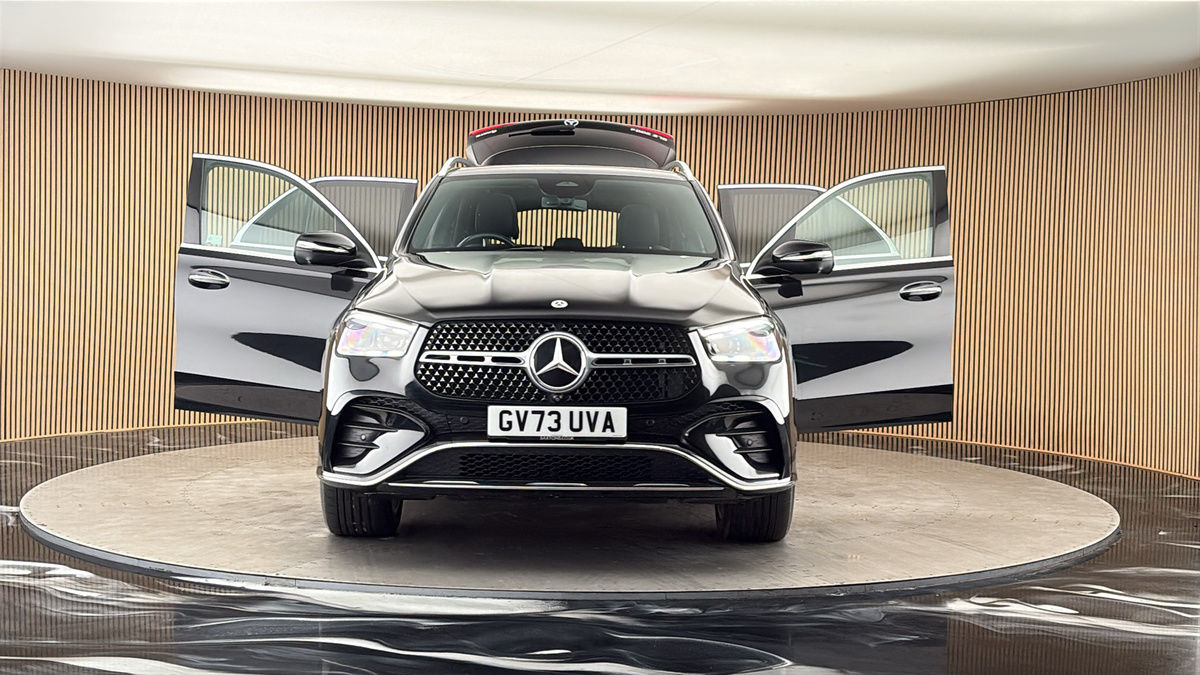 More views of Mercedes-Benz GLE