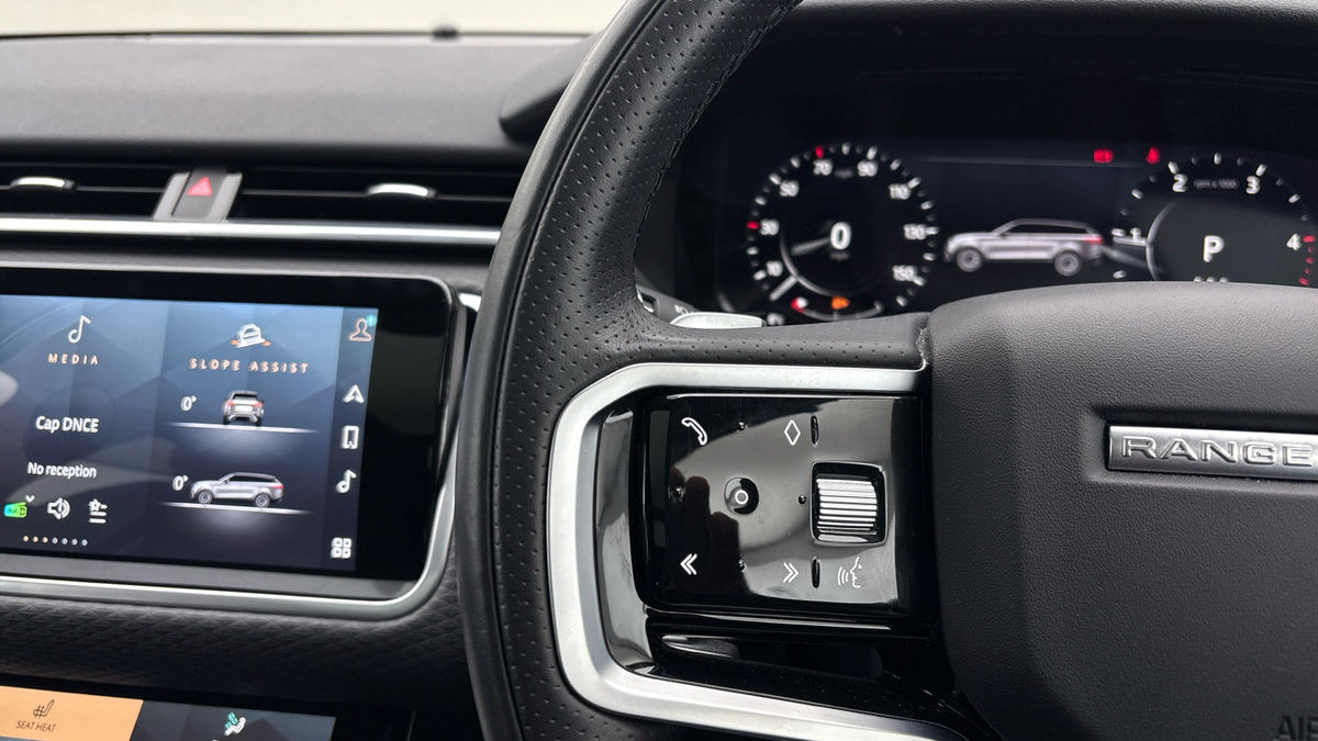 Land Rover Range Rover Velar Image 13