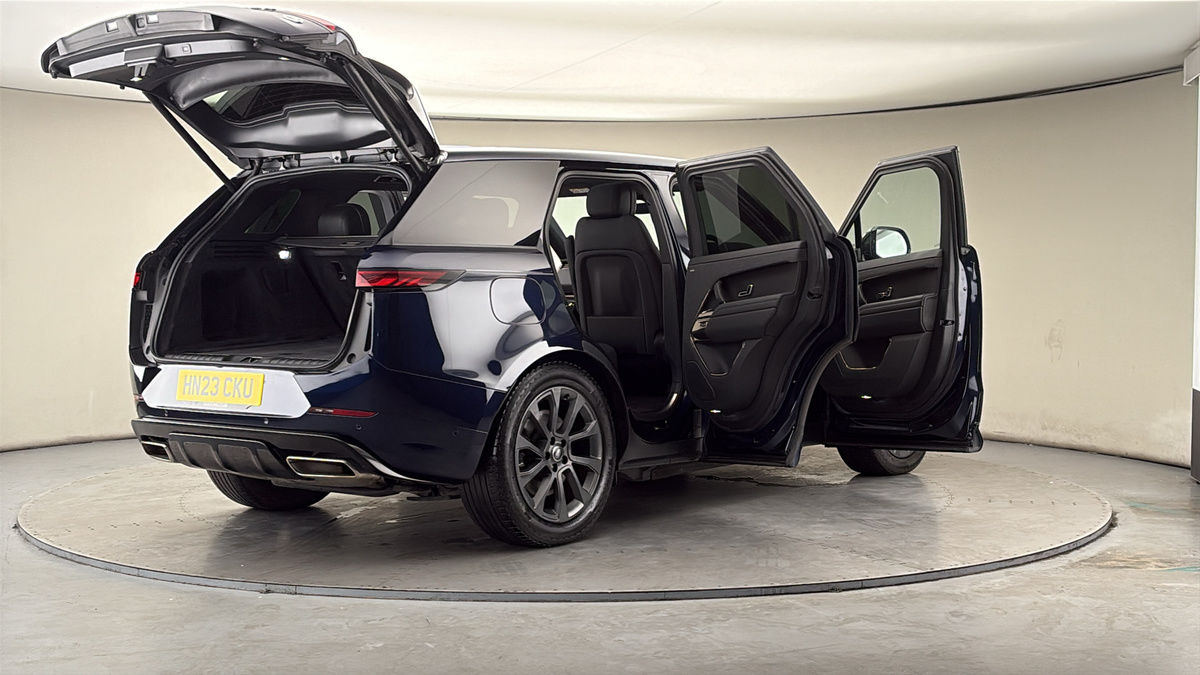 More views of Land Rover Range Rover Sport