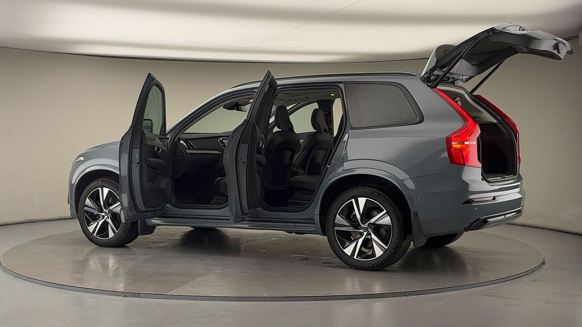 More views of Volvo XC90