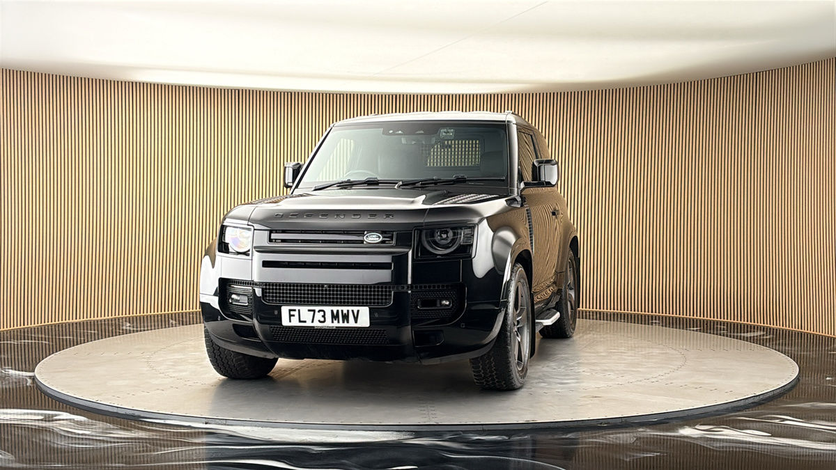 More views of Land Rover Defender 90