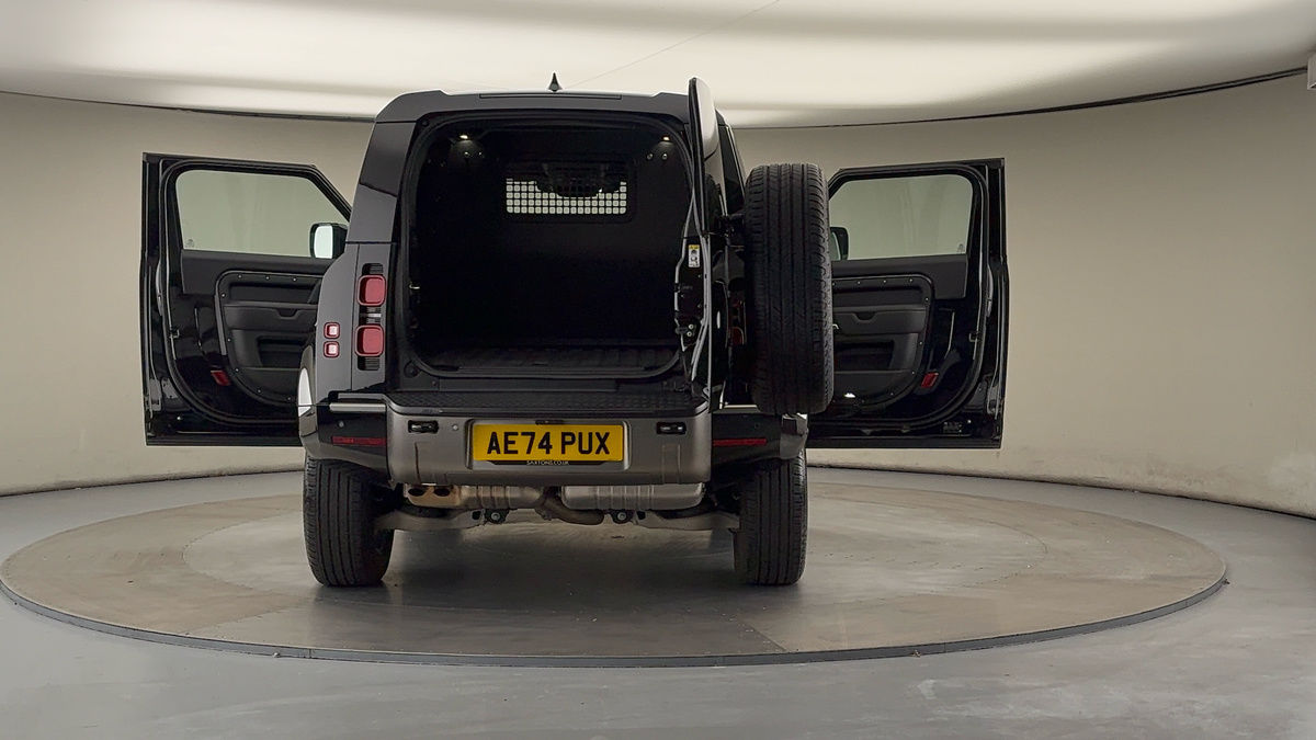 More views of Land Rover Defender 90