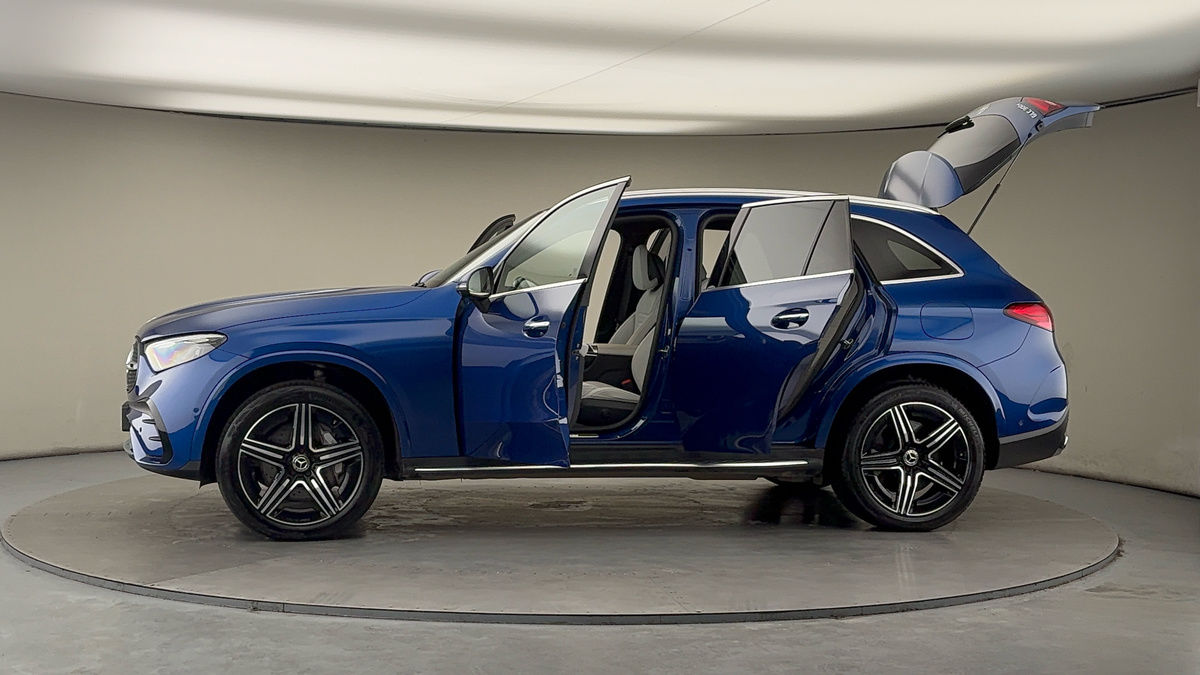 More views of Mercedes-Benz GLC