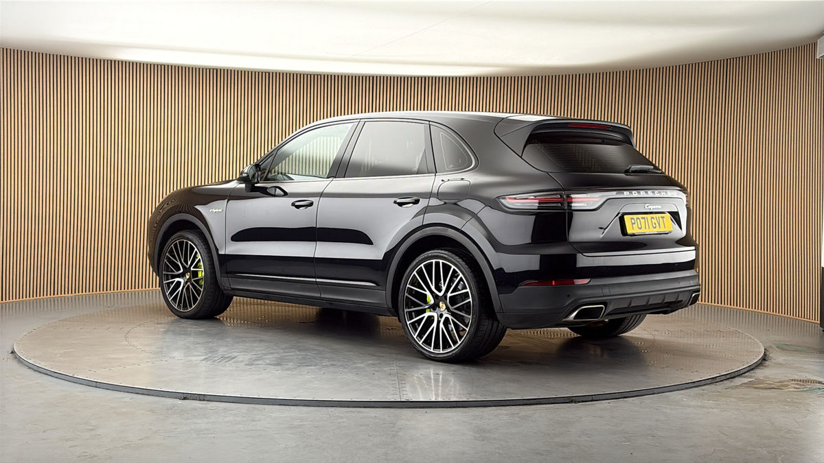 More views of Porsche Cayenne