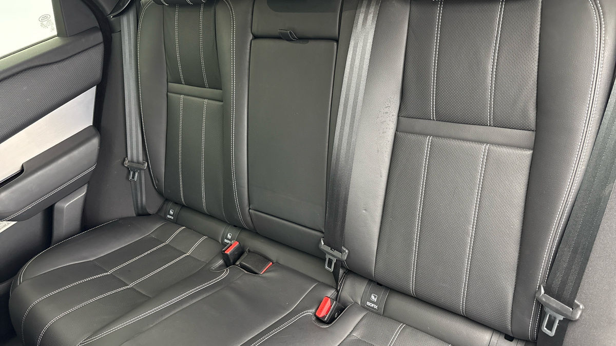 Land Rover Range Rover Velar Image 8