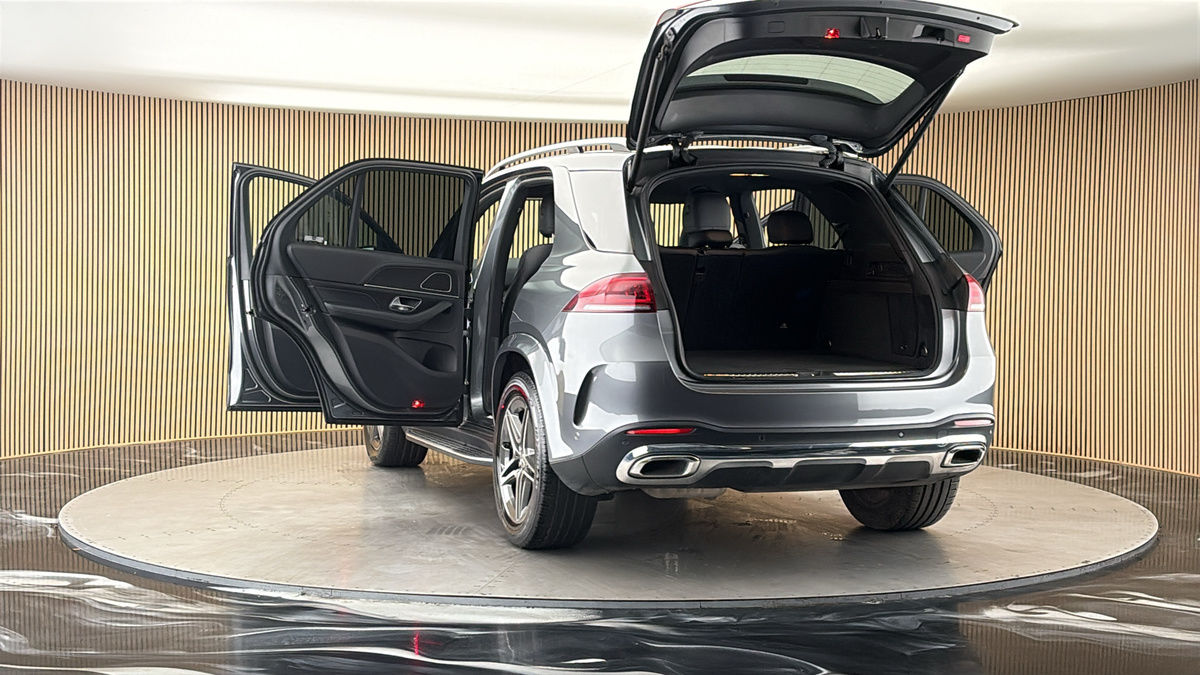 More views of Mercedes-Benz GLE