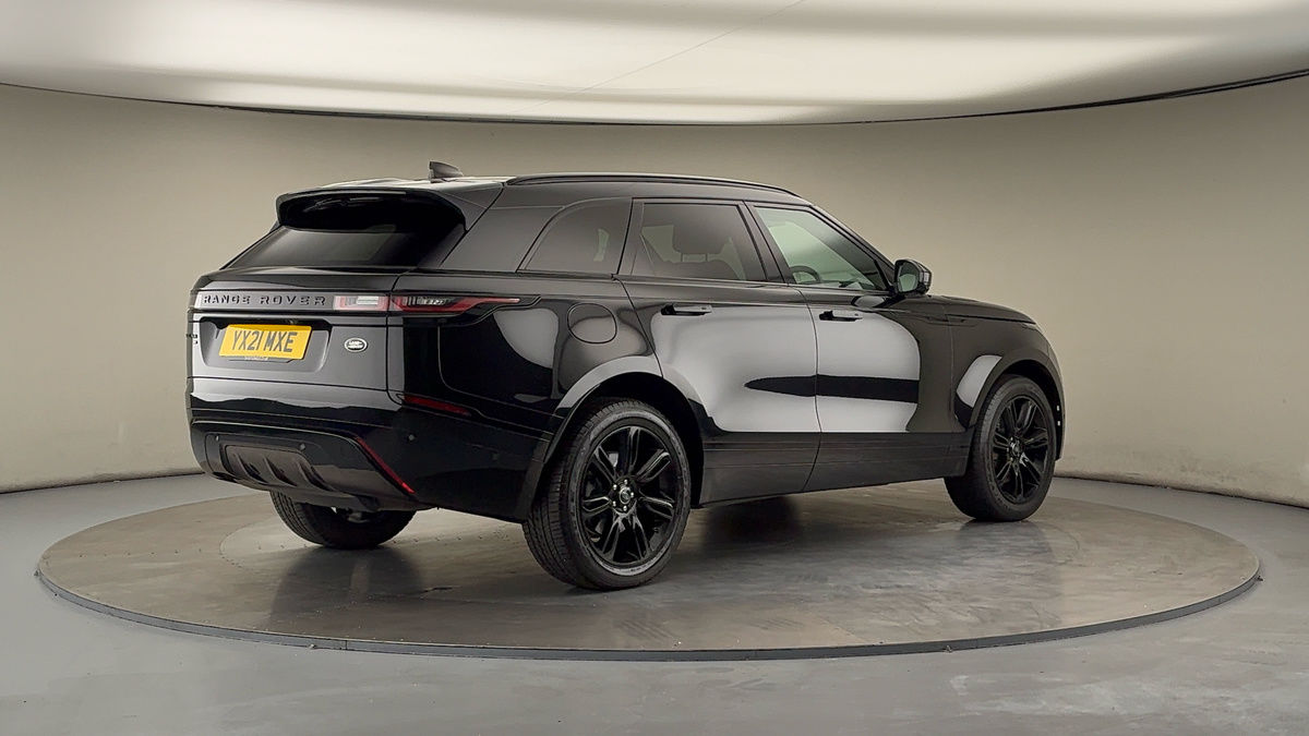 Land Rover Range Rover Velar Image 42