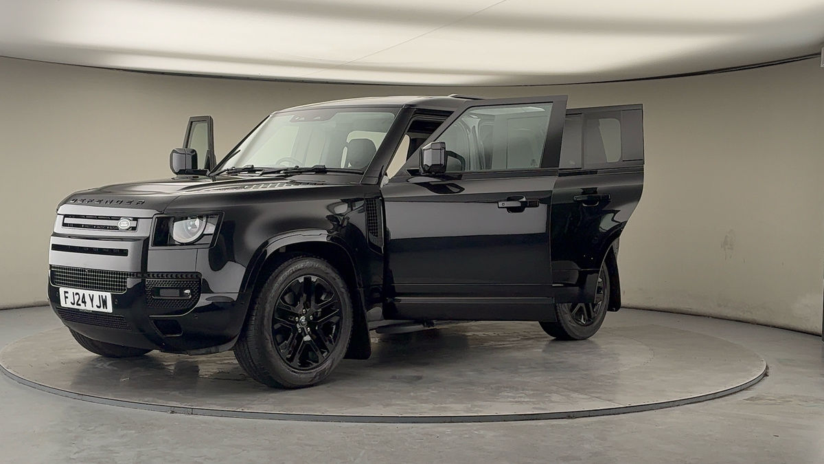 More views of Land Rover Defender 110