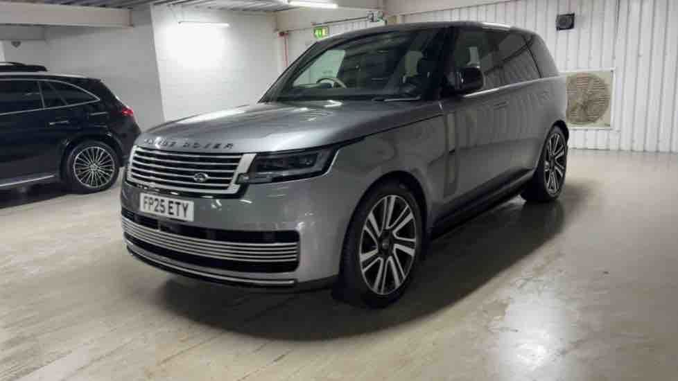 More views of Land Rover Range Rover