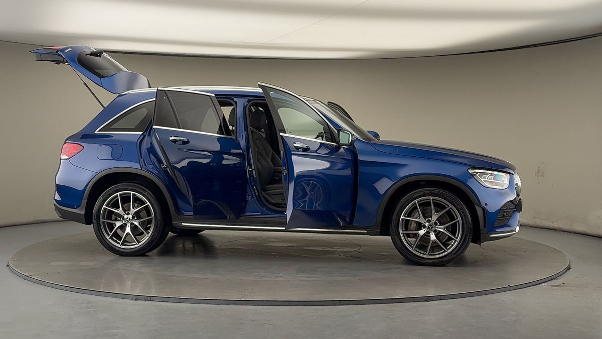 More views of Mercedes-Benz GLC