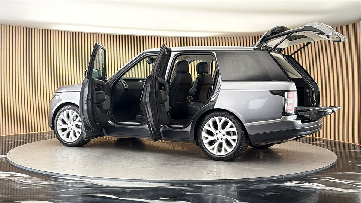 More views of Land Rover Range Rover