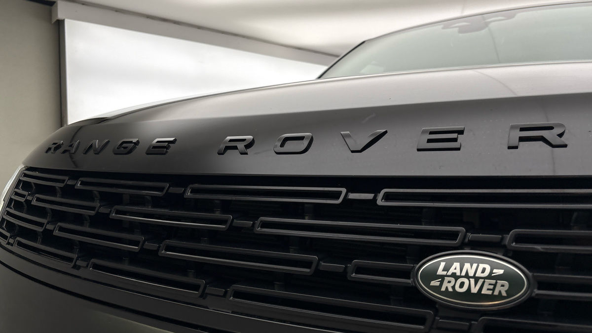 Land Rover Range Rover Sport Image 24