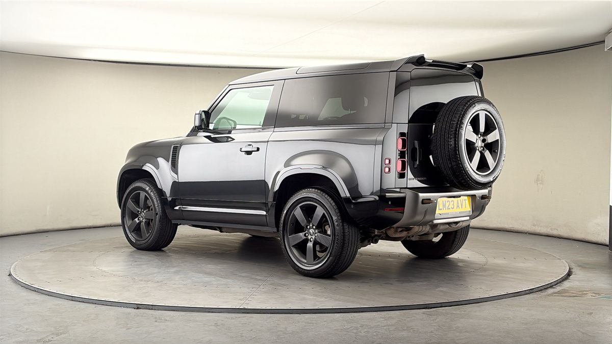 More views of Land Rover Defender 90