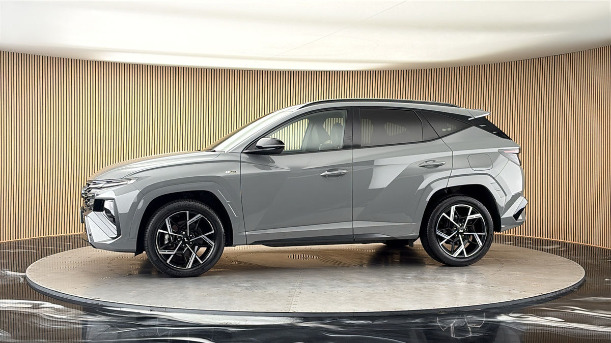 More views of Hyundai TUCSON