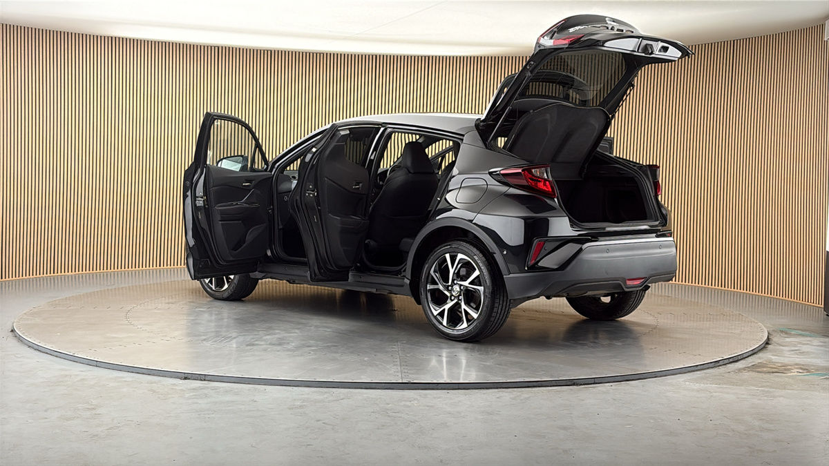 More views of Toyota C-HR