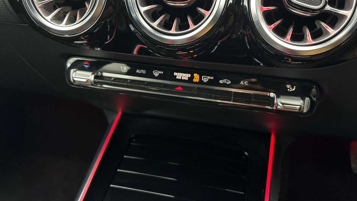 Mercedes-Benz B Class Image 25