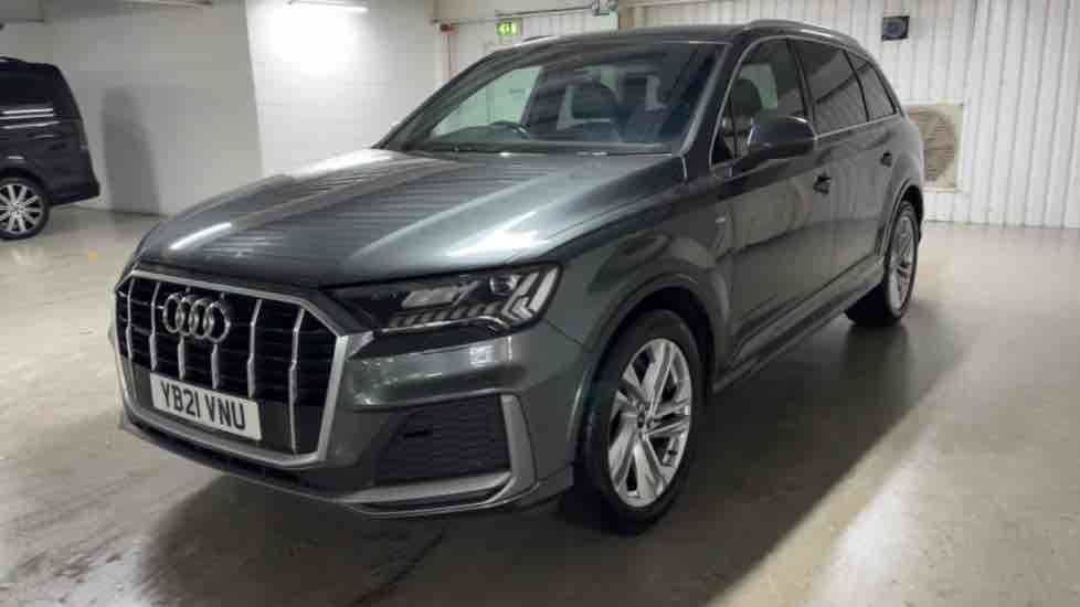 More views of Audi Q7