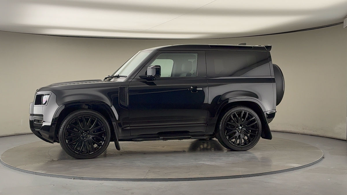 More views of Land Rover Defender 90