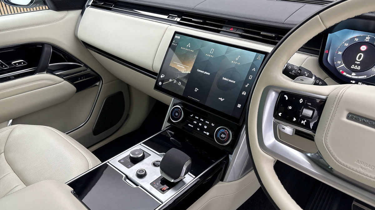 Land Rover Range Rover Image 18