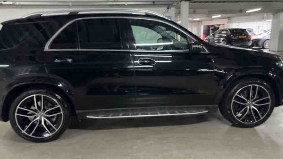 More views of Mercedes-Benz GLE