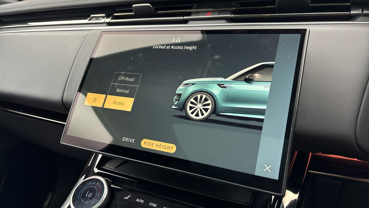 Land Rover Range Rover Sport Image 37