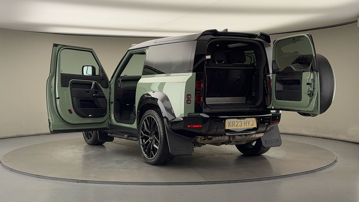 Land Rover Defender 90 Urban Image 23