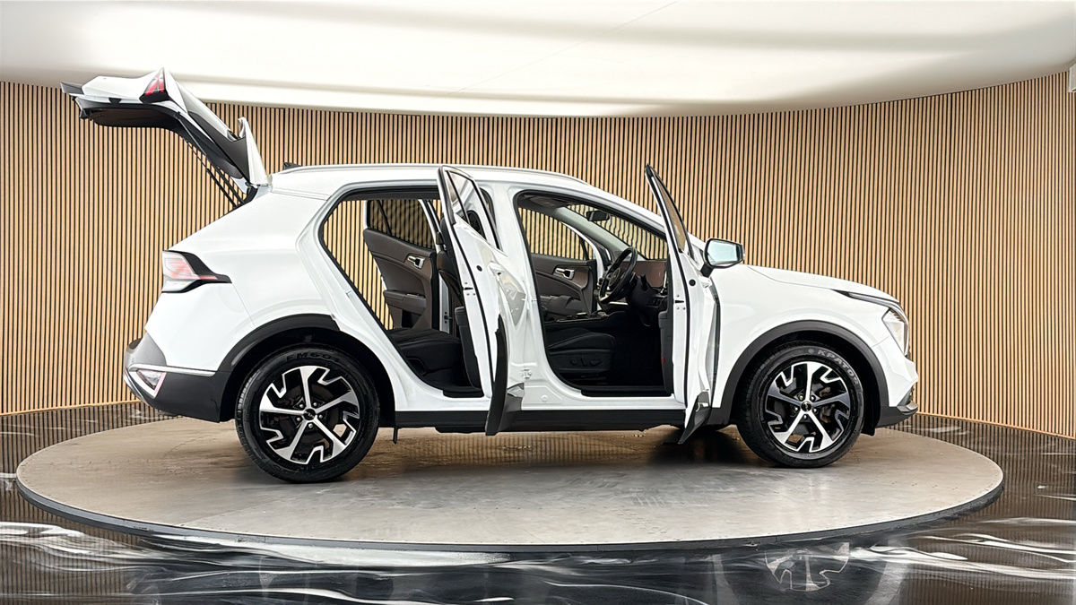 More views of Kia Sportage