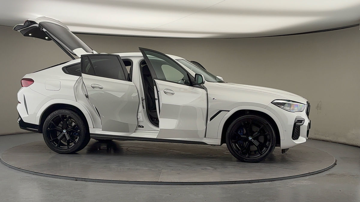 More views of BMW X6