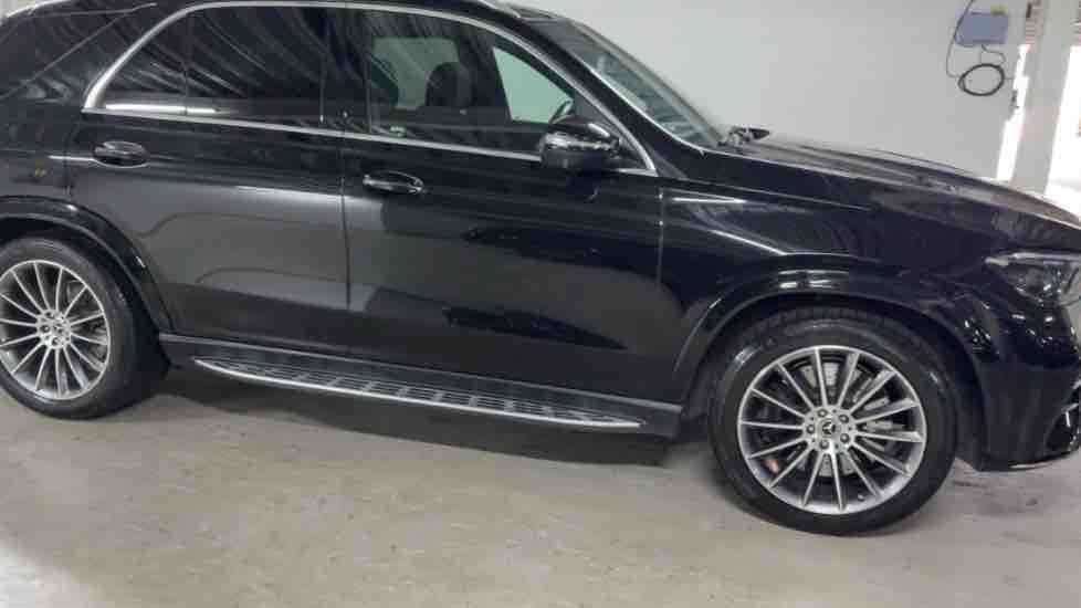 More views of Mercedes-Benz GLE